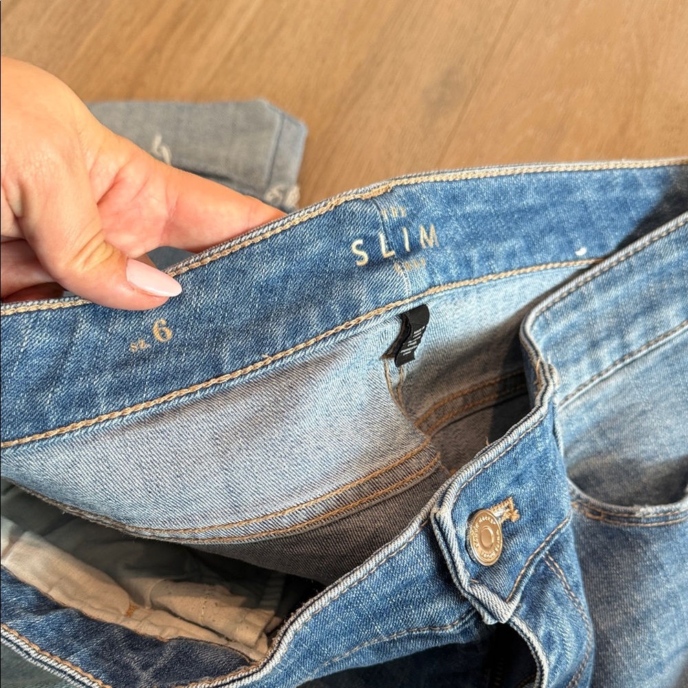 Embroidered Blue Jeans - Picture 5 of 7